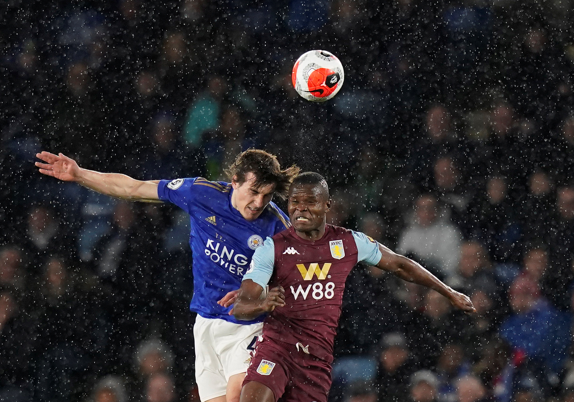 将聚光灯留 将聚光灯留