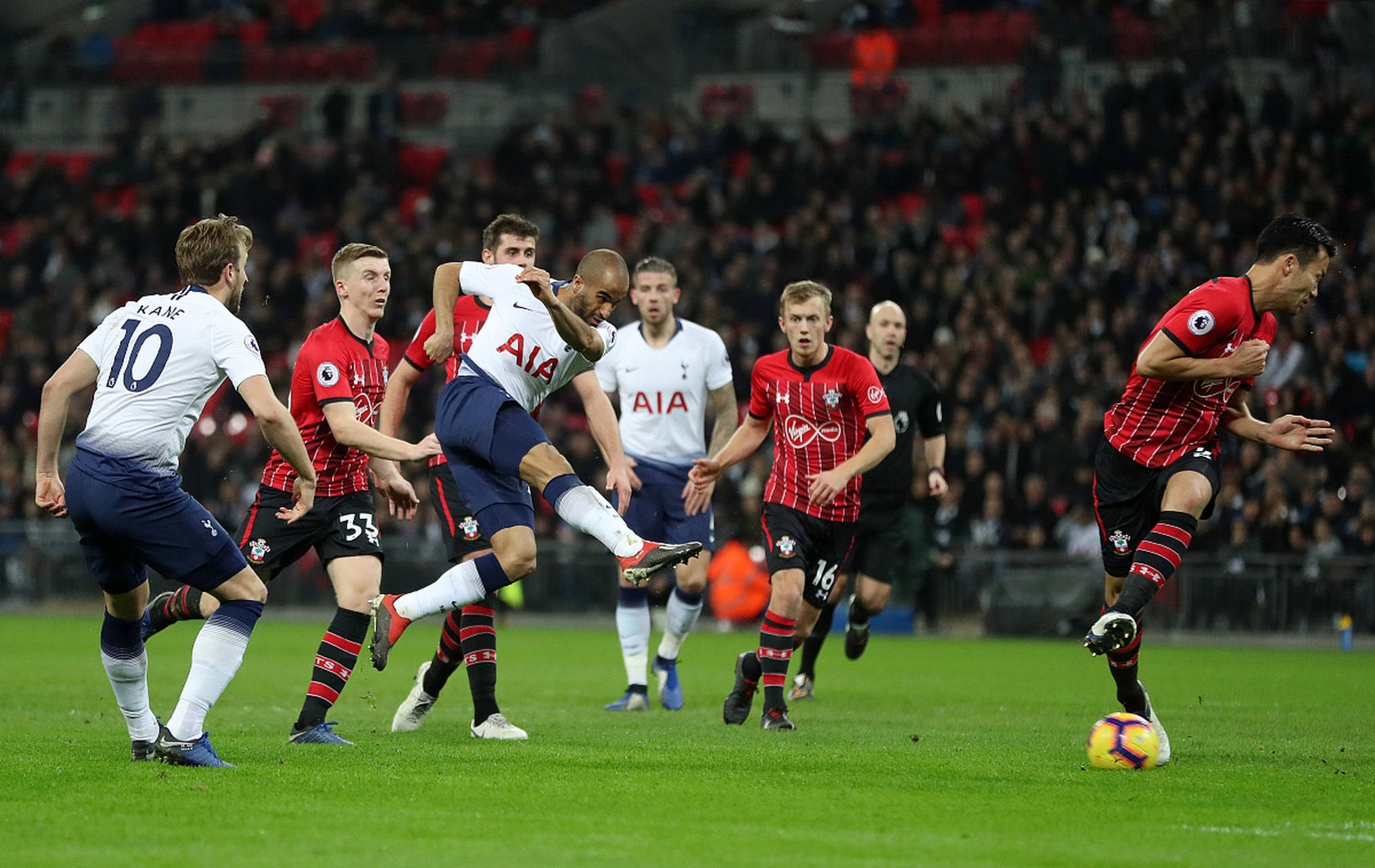 和防守兩端 和防守兩端